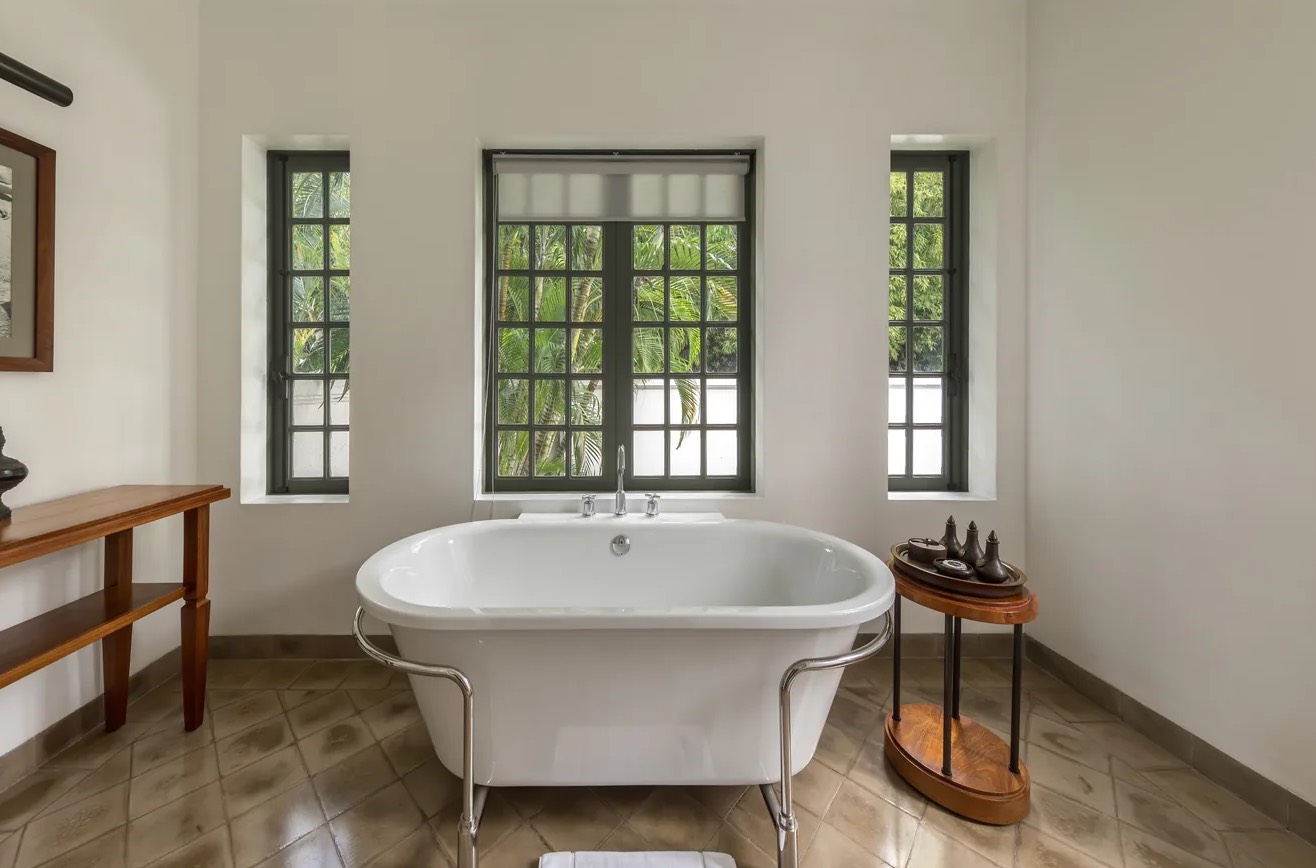 Shower Pan Leak Water Removal in Euless, TX